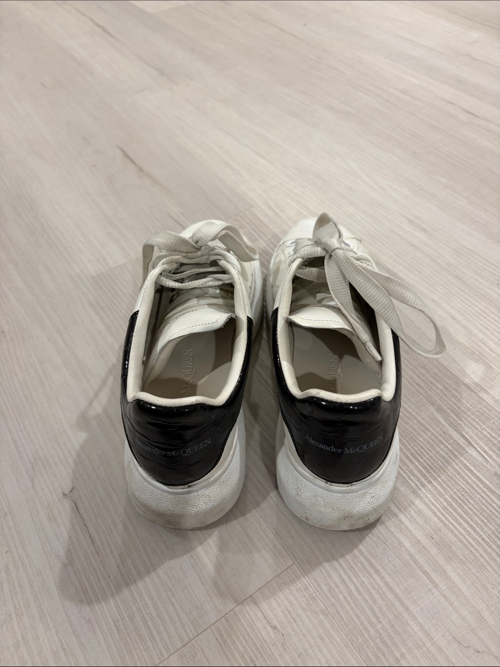 Alexander McQueen women’s shoes - Picture 5 of 7